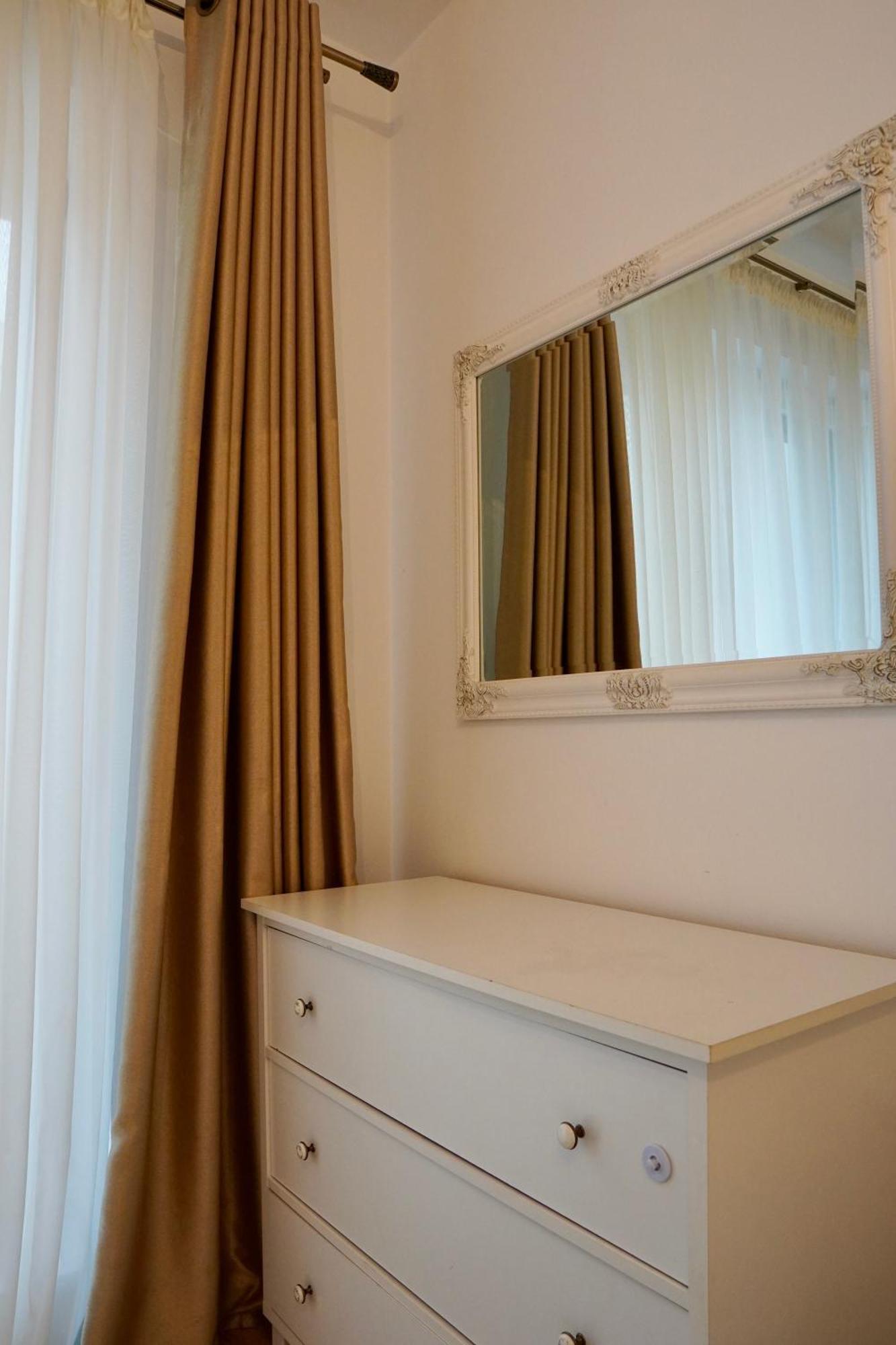 Apartment Coresi Zaharia Stancu Luxury 2 *