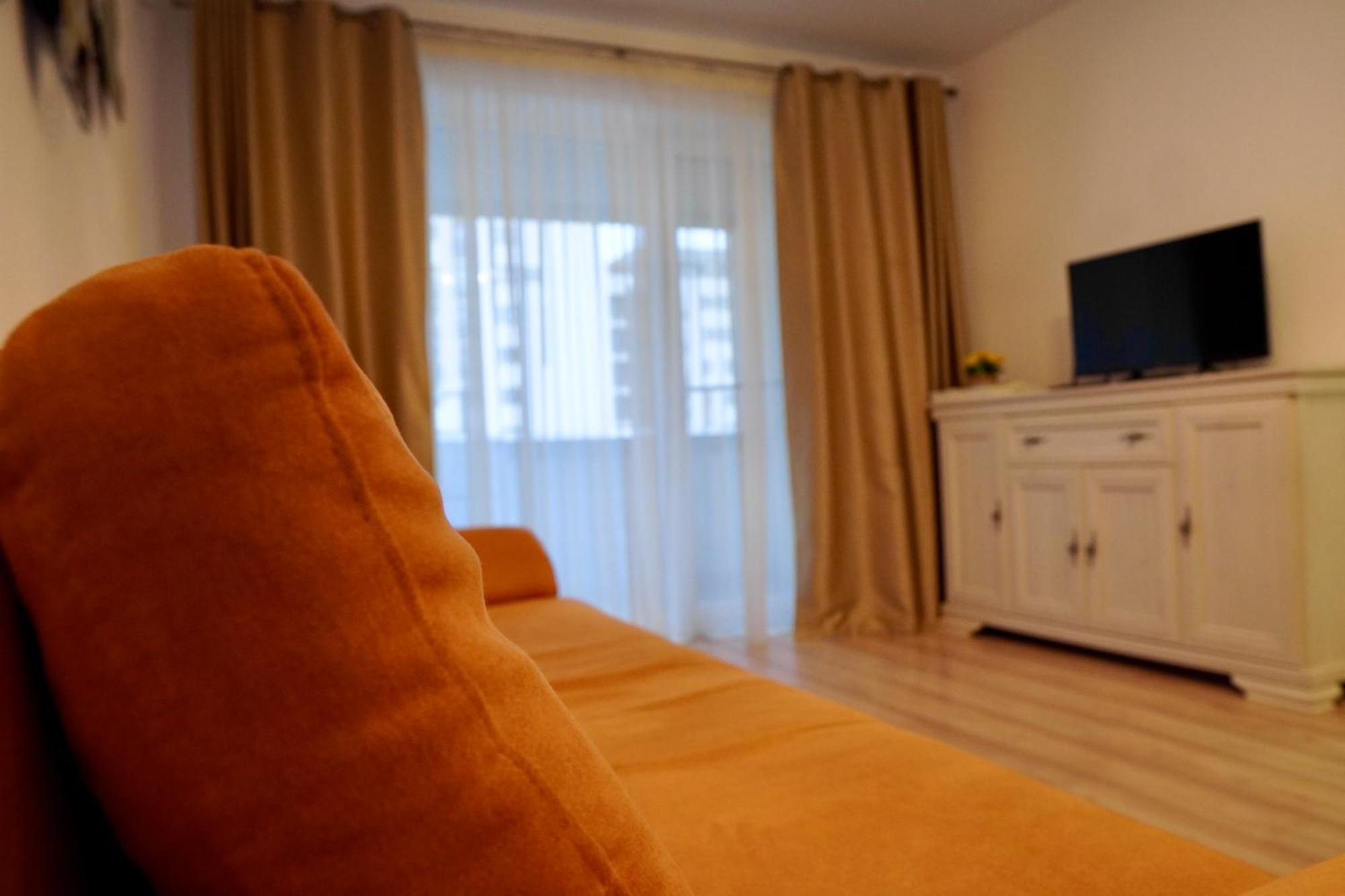 Apartment Coresi Zaharia Stancu Luxury 2